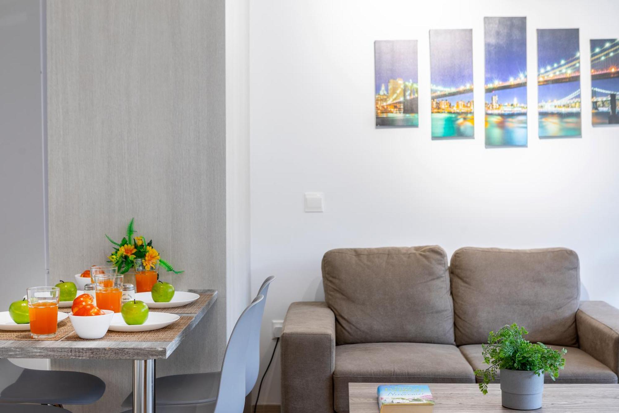 C-Premium Apts 100M From Beach And City Centre Larnaca Exterior photo