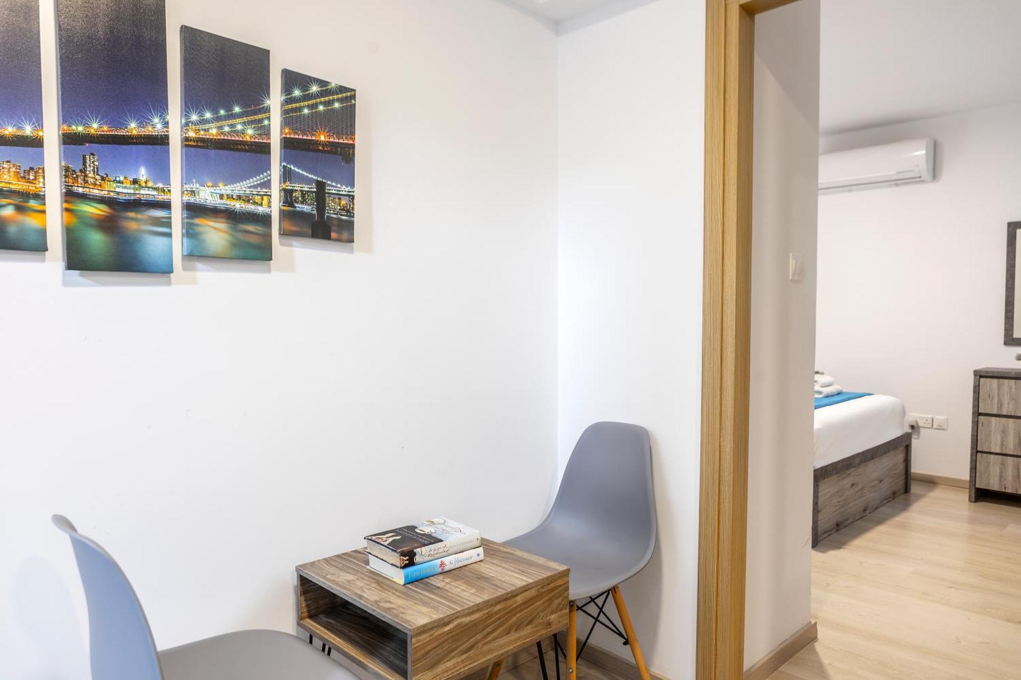 C-Premium Apts 100M From Beach And City Centre Larnaca Exterior photo
